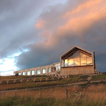 Hotel Simple Patagonia Пуерто Наталес Екстериор снимка